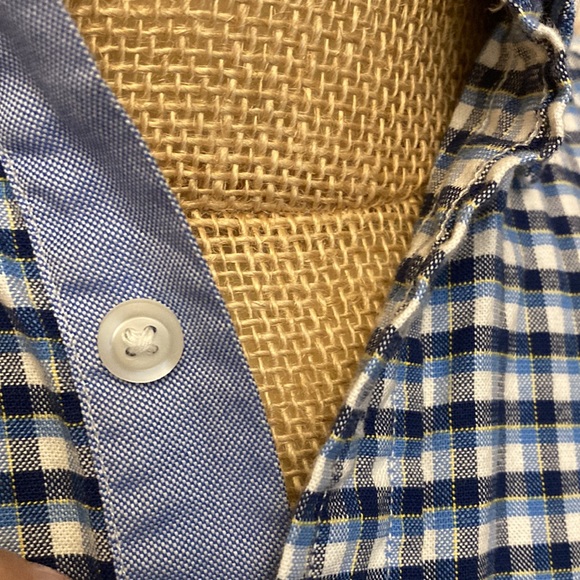Like new Nautica short sleeve button down shirt - Picture 3 of 6